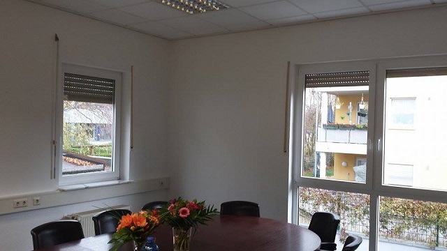 12309346_978526758907877_468000250_nneu